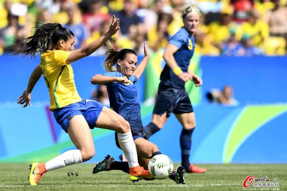 开云体育中国-瑞典队鏖战韩国队，波尔高光表现