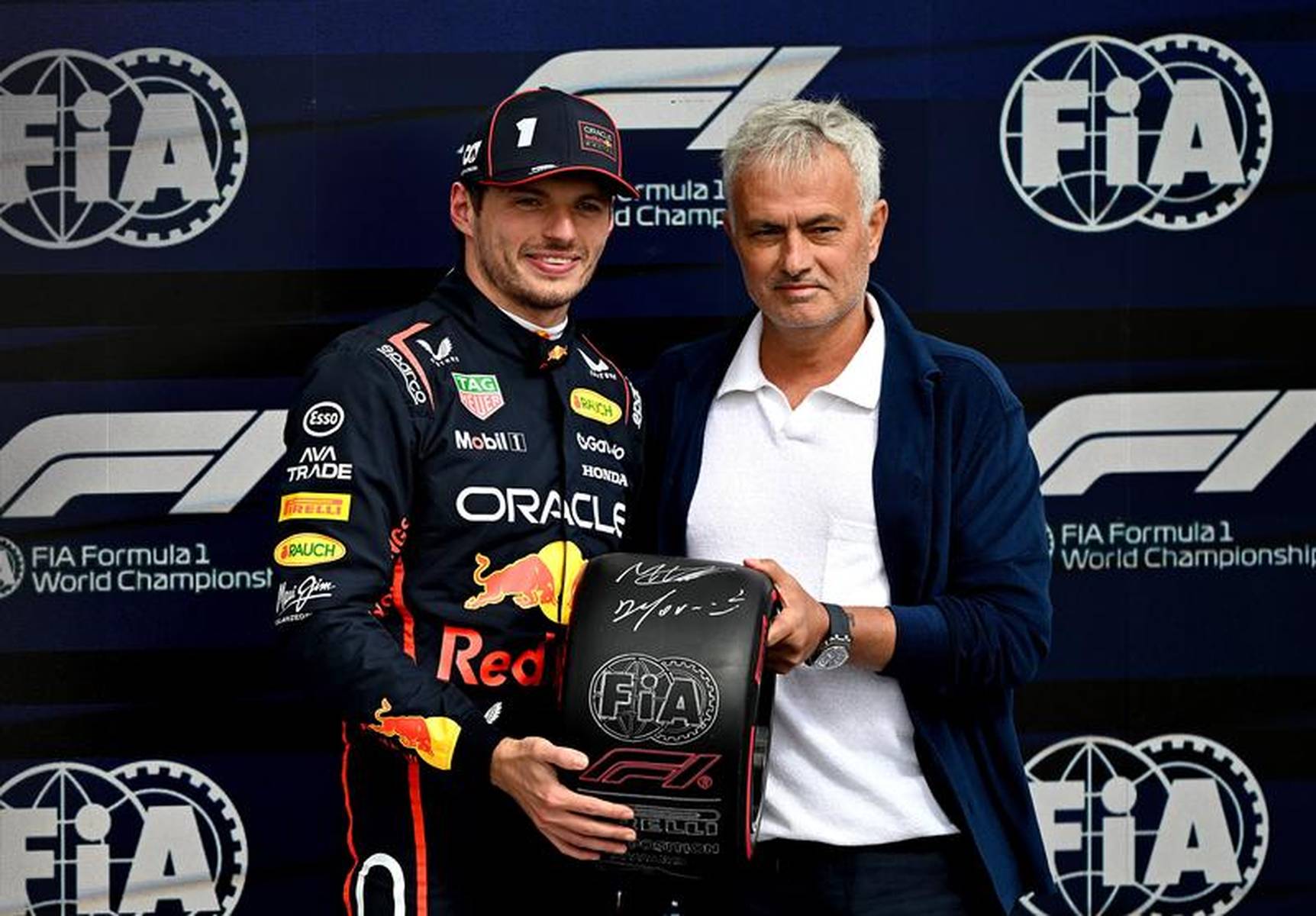 开云在线直播-雷诺车队险胜哈斯车队，维斯塔潘刷新纪录