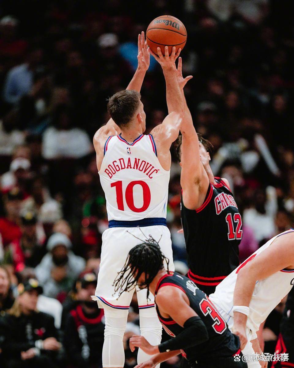 开云体育下载-加拿大男篮强势快船，麦科勒姆高光表现