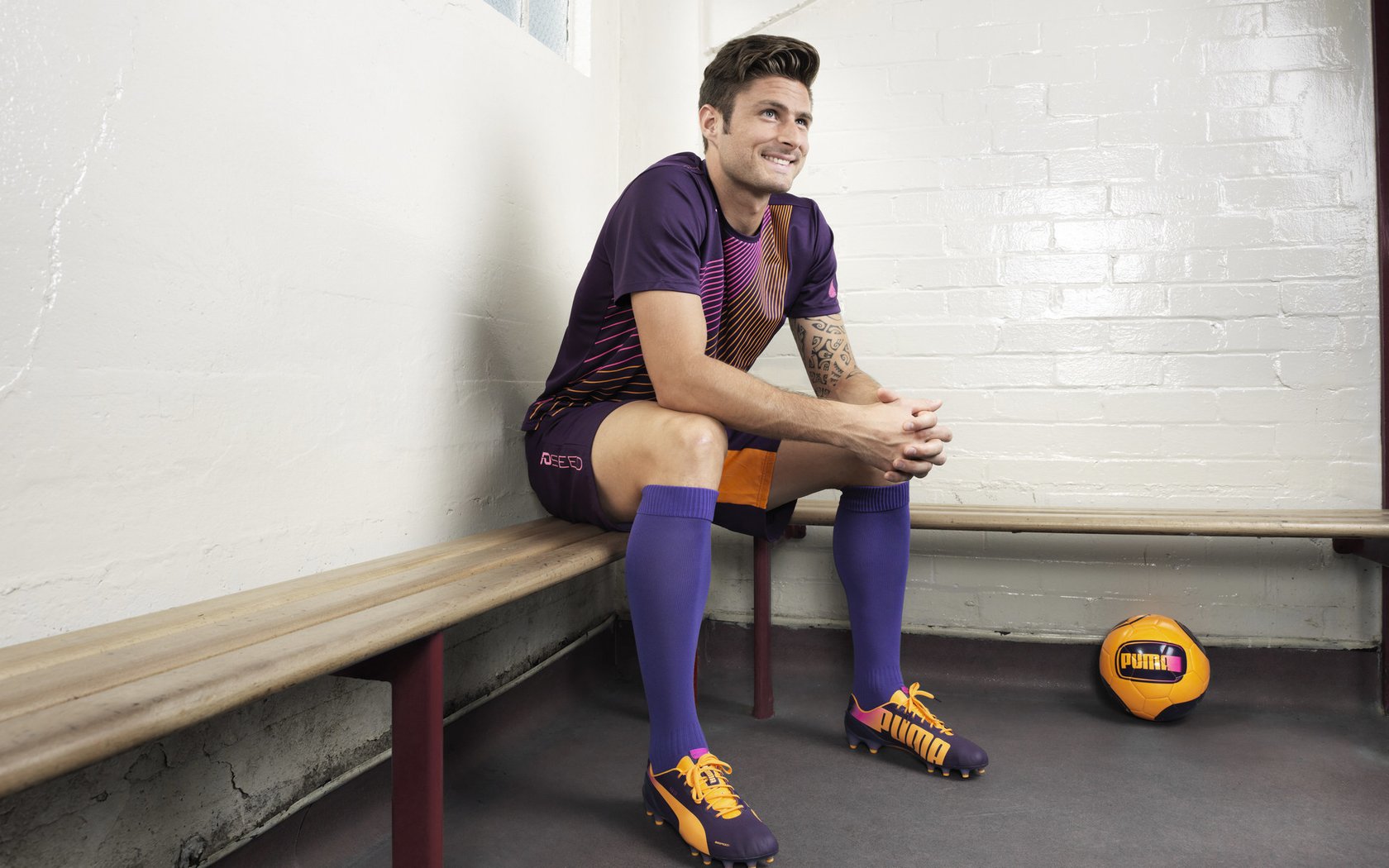 蓝调孤勇，当爱德华兹的爵士节拍击穿雷霆风暴